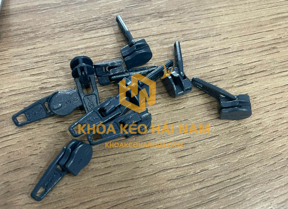 Đầu khóa kéo nylon YKK 38